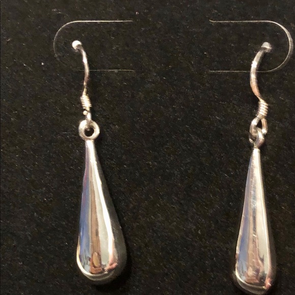 Earrings - Picture 2 of 3